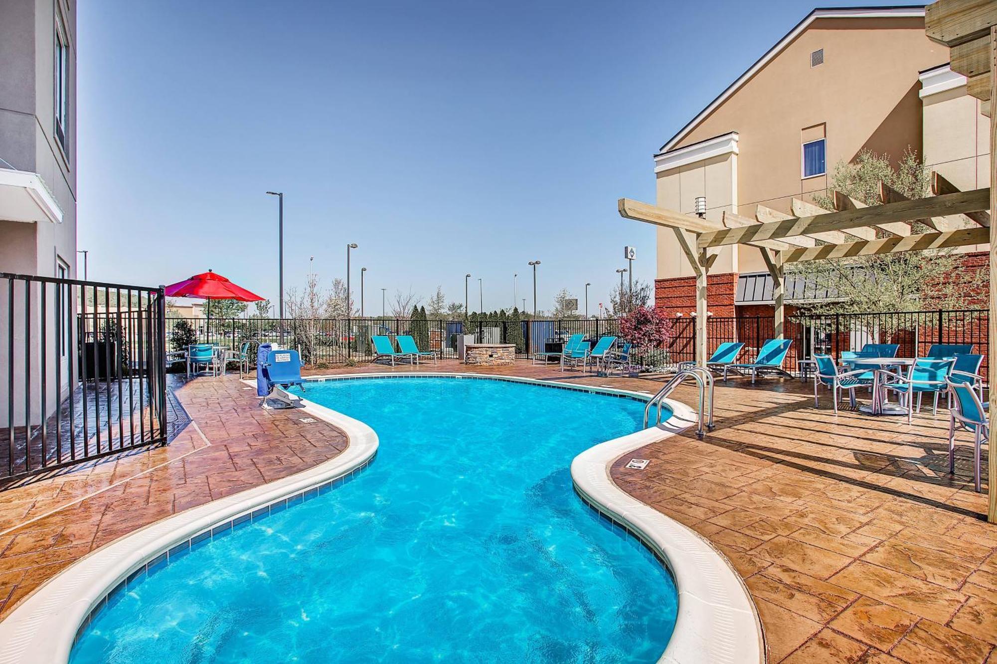 Towneplace Suites By Marriott Куквилл Экстерьер фото